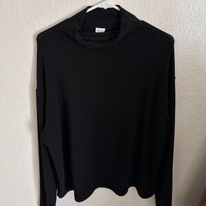 Aritzia black mock neck top - medium